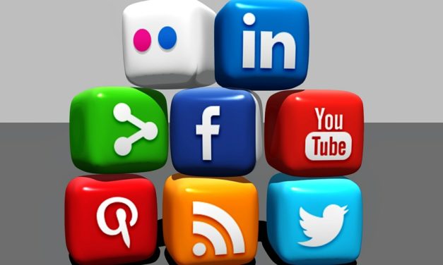 Five Ways Print Can Successfully Integrate With Social Media